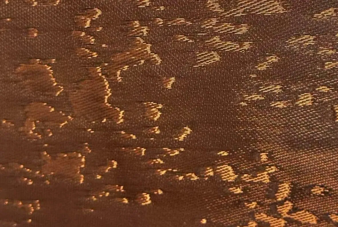 SG-LG-012 laminated glass metal mesh pattern sample