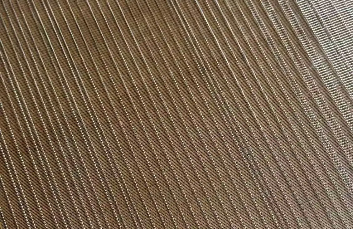 SG-LG-018 laminated glass metal mesh pattern sample