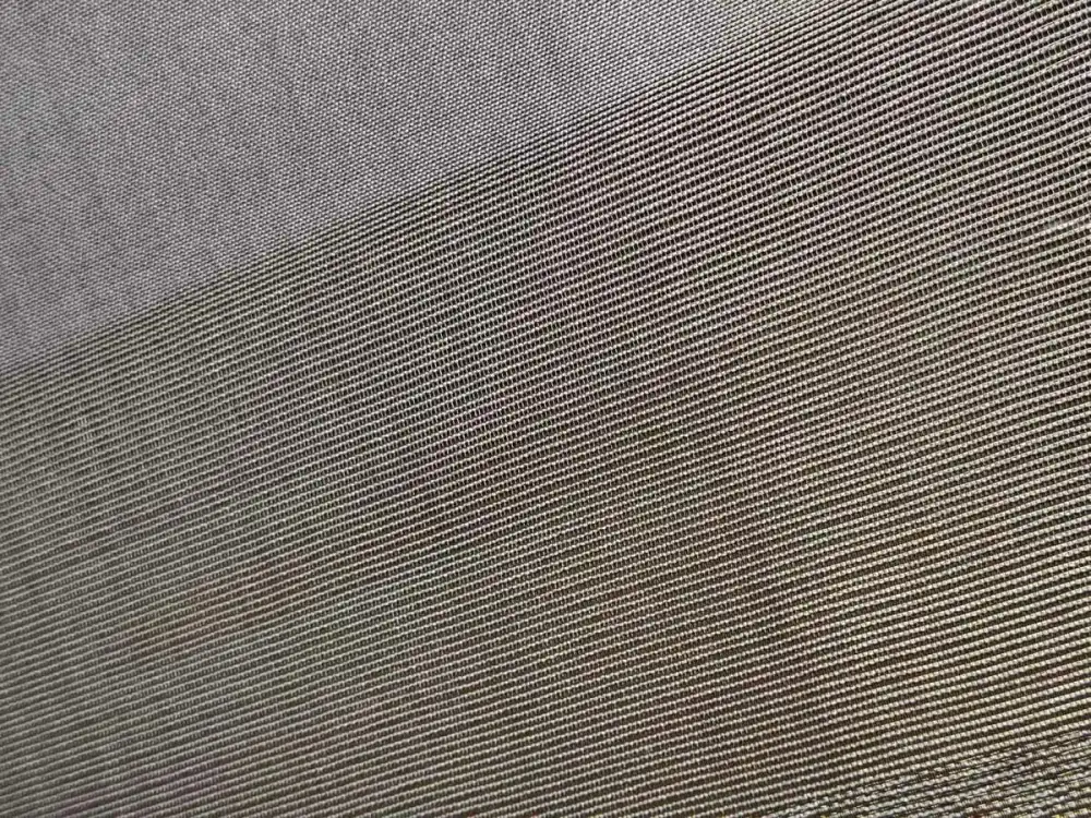 SG-LG-025 laminated glass metal mesh pattern sample