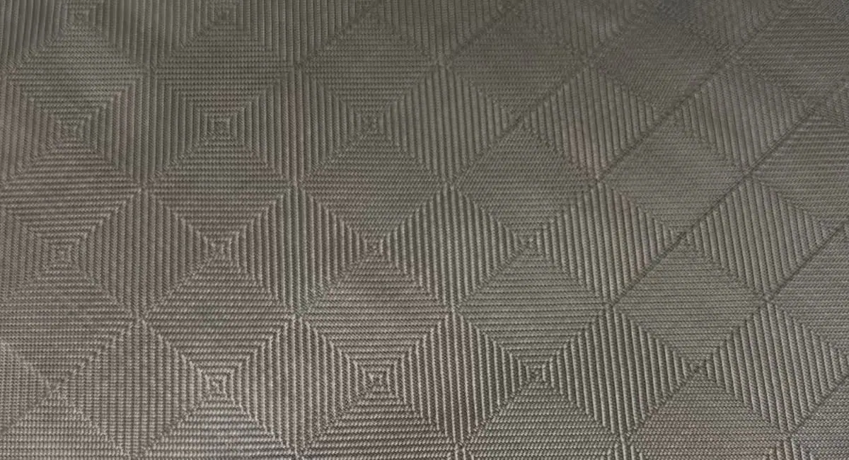 SG-LG-027 laminated glass metal mesh pattern sample