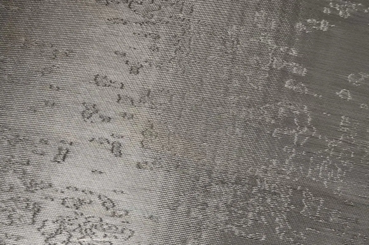 SG-LG-031 laminated glass metal mesh pattern sample