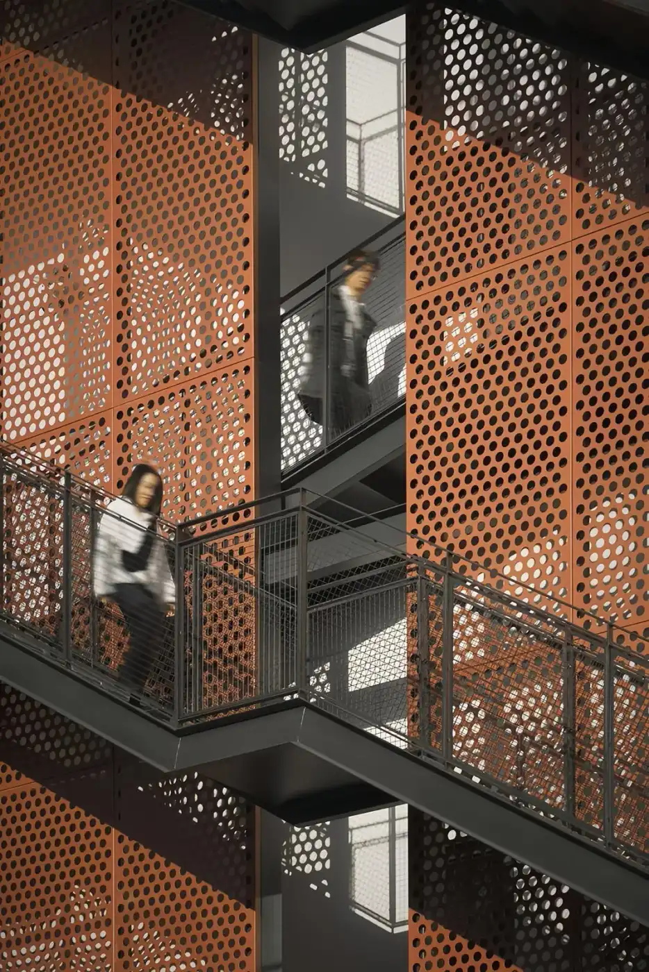Fence & Safety Enclosure architectural metal mesh application