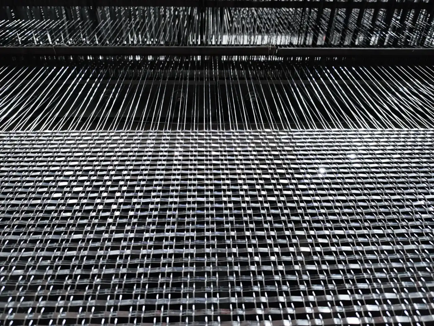 SGORIA quality inspection for woven architectural metal mesh detail