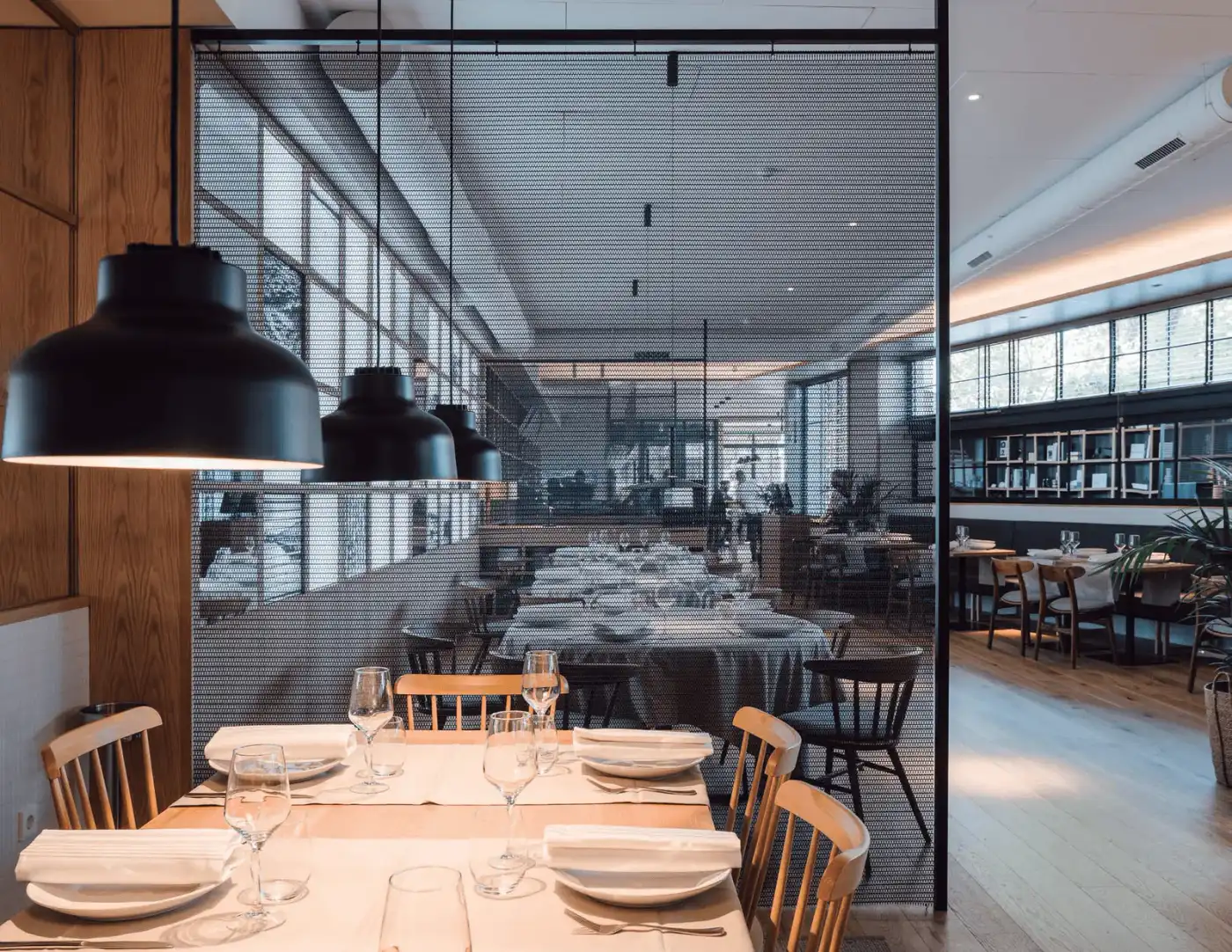 SGORIA worldwide supply support for architectural metal mesh restaurant project